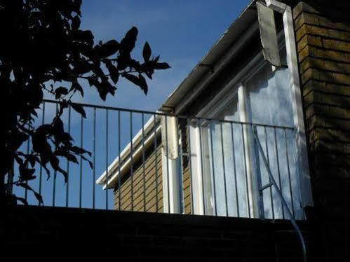 Bank Cottage B&B Newport  Buitenkant foto